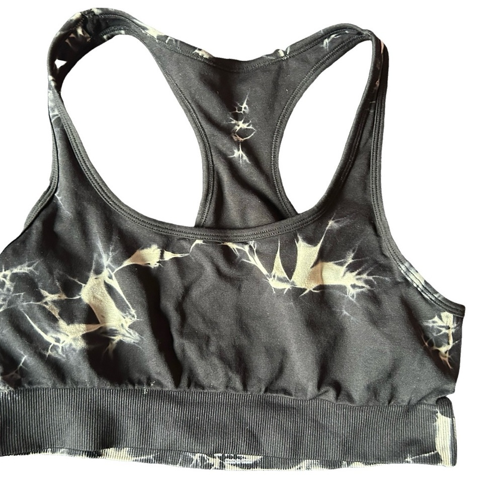 Tie-Dye Sports Bra and Shorts Set NWOT - Picture 7 of 8